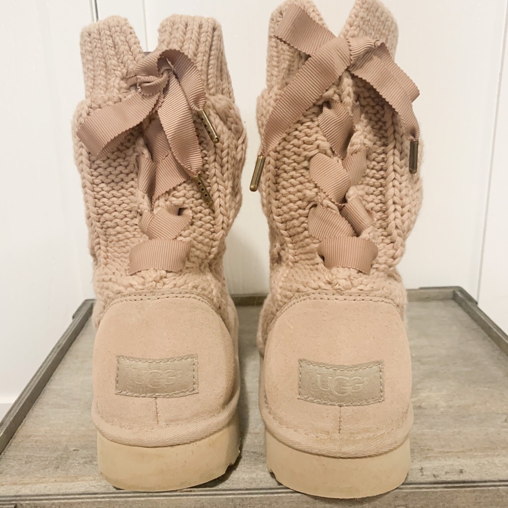 UGG Isla Bow Boot